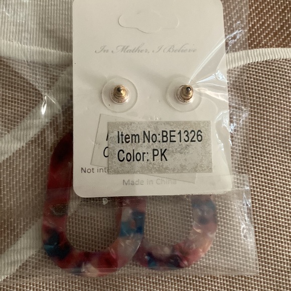 Earrings - Picture 6 of 11